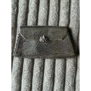 Whiting & Davis Vintage Silver Mesh Clutch Rhinestone Floral Clasp Evening Bag‎